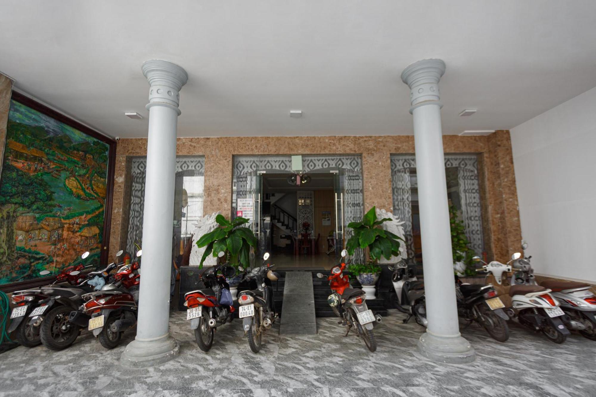 Kly Hotel Hue Exterior foto